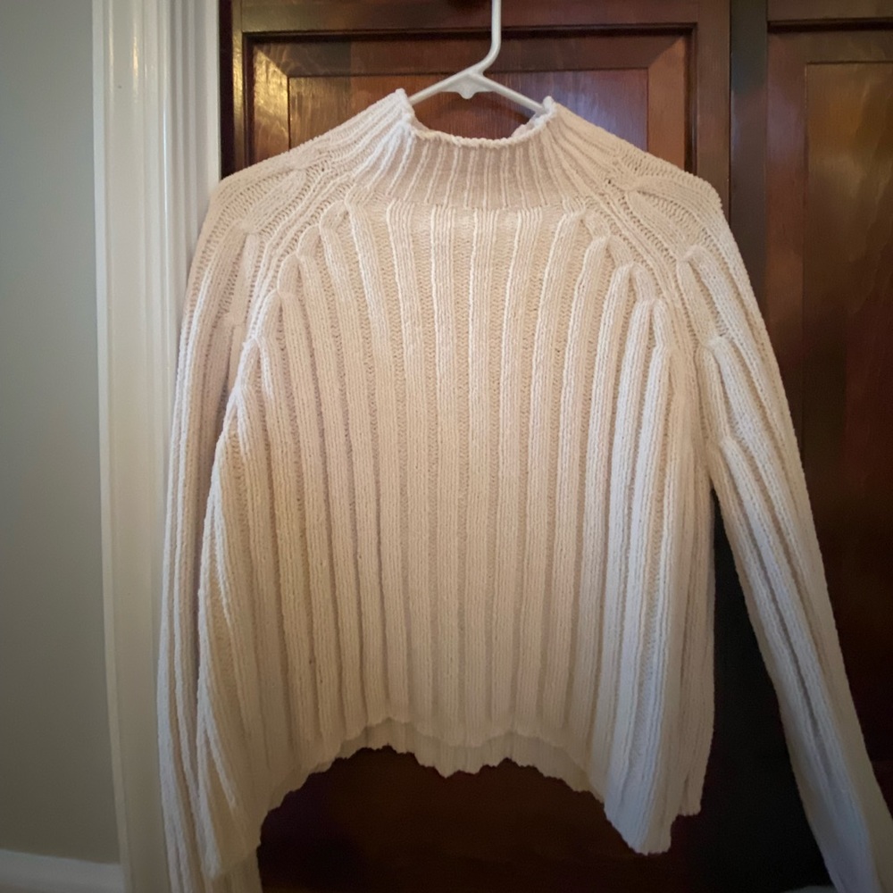 Cream American Eagle mock neck sweater! Brand new, never worn